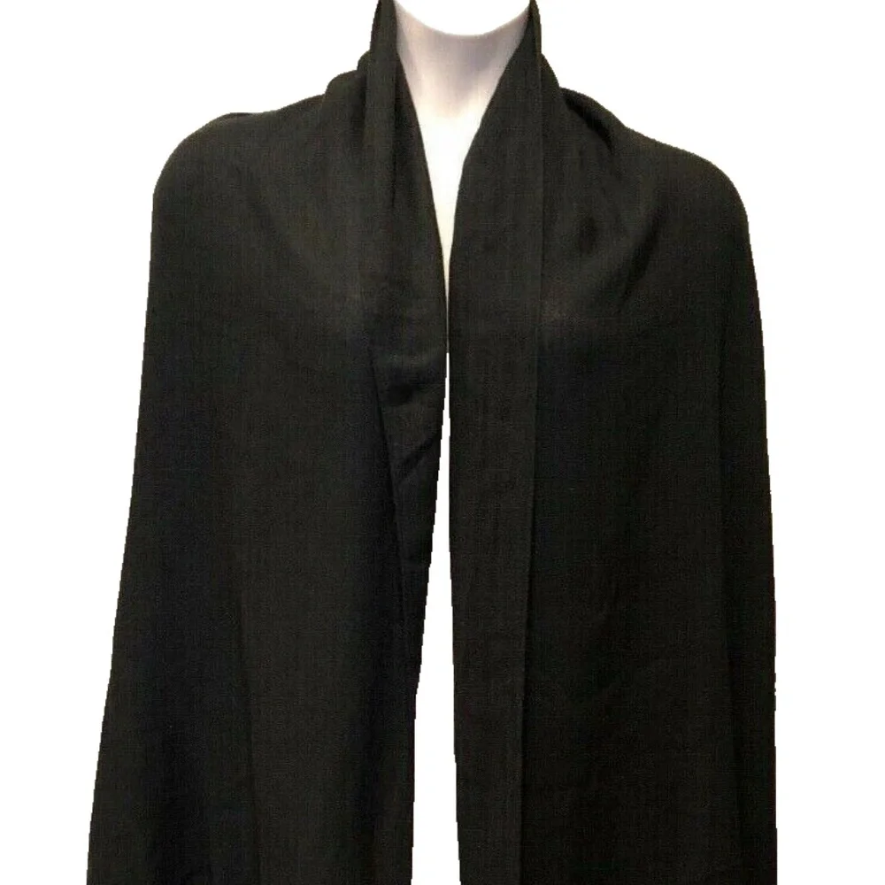 (NWT) Collection Eighteen XllX Black Oversized Eyelash Fringed Wrap/Scarf OS